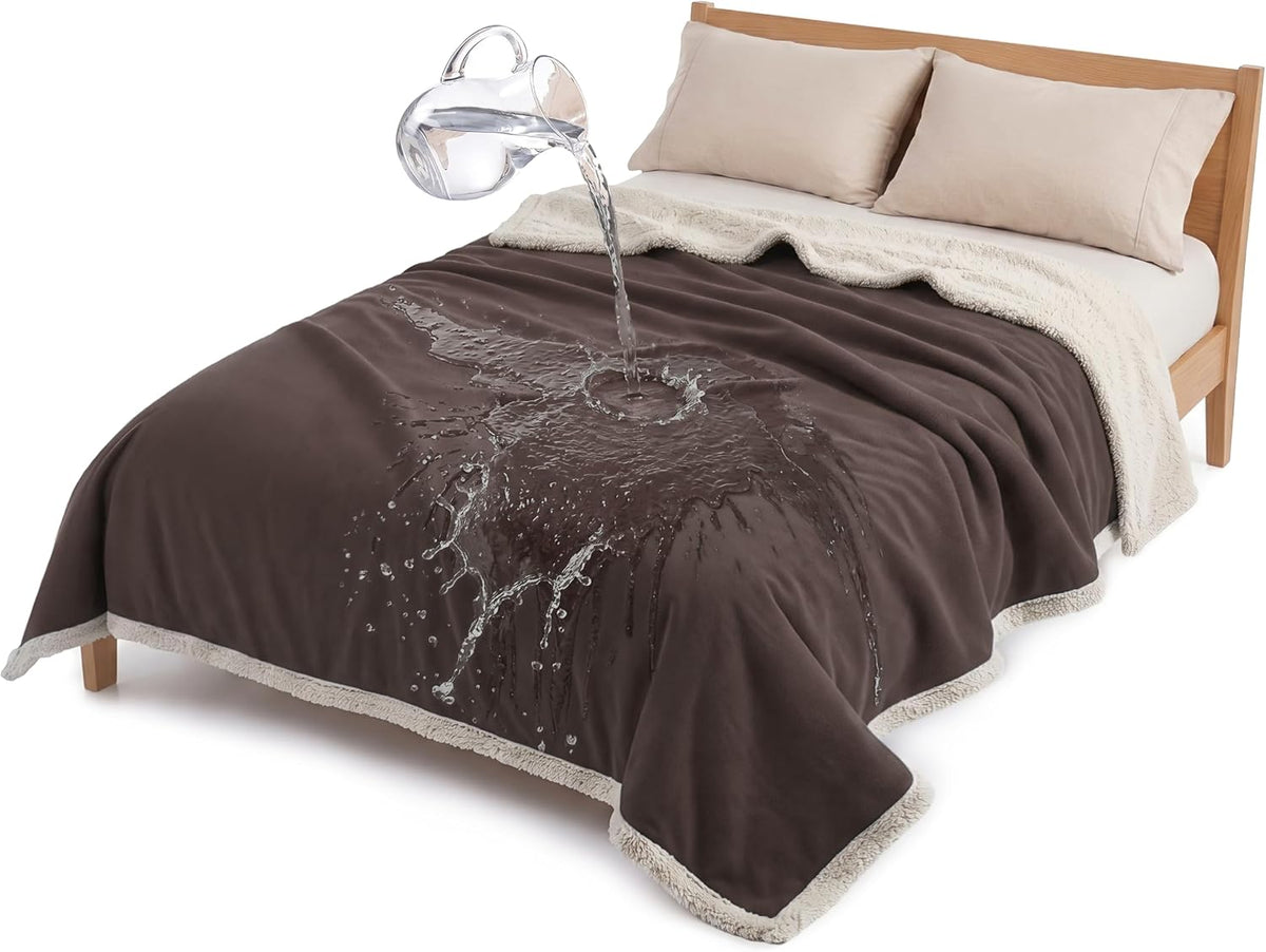 Waterproof Pet Blanket, Reversible Throw for Dogs and Cats - Petguard