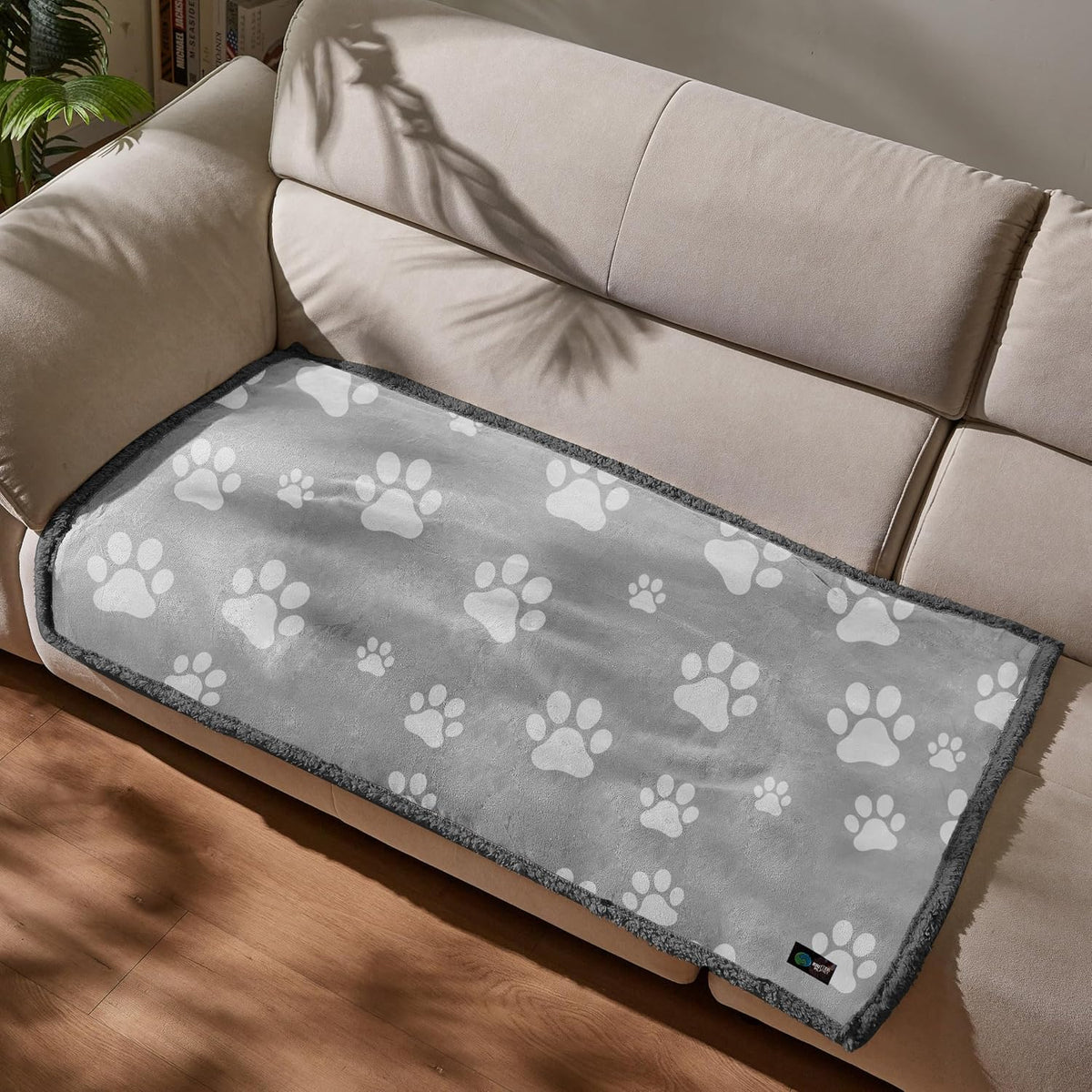 Waterproof Pet Blanket, Reversible Throw for Dogs and Cats - Petguard